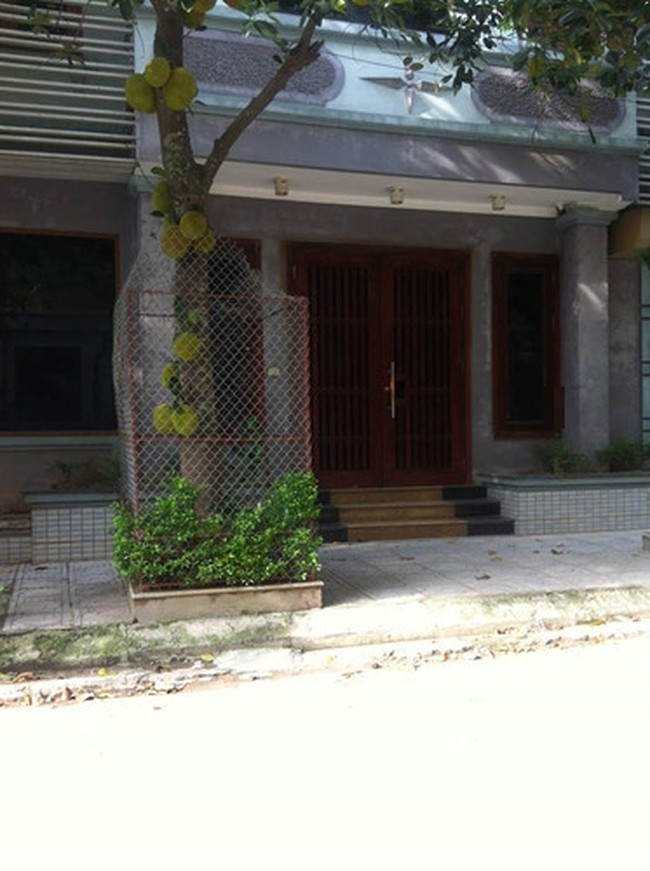 Thành trì vững chắc, trộm muốn đột nhập cũng đau đầu. Ảnh: Hoàng Minh