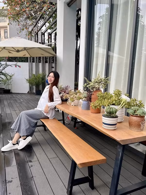 Nhiều người cho rằng cơ ngơi mới của Lý Hải - Minh Hải có giá hàng triệu đô vì quá khủng.