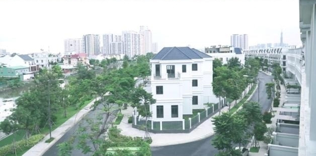 Biệt thự của Hương Tràm tọa lạc tại vị trí đắt giá ở quận 2 (TP HCM). Ảnh: FBNV