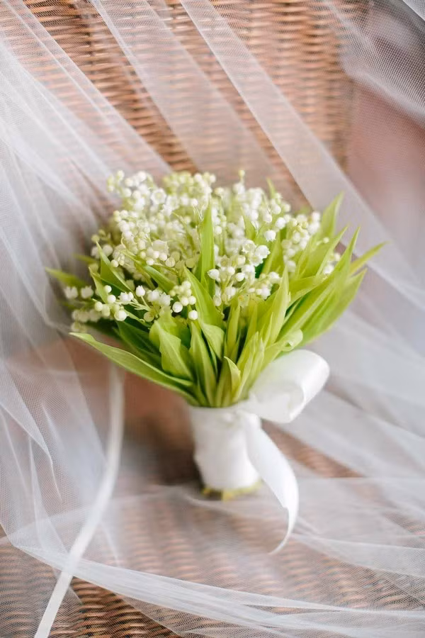 Hoa linh lan phải nhập khẩu từ nước ngoài nên muốn sở hữu trong ngày cưới phải đặt trước cả tuần. Ảnh: FlowerSight