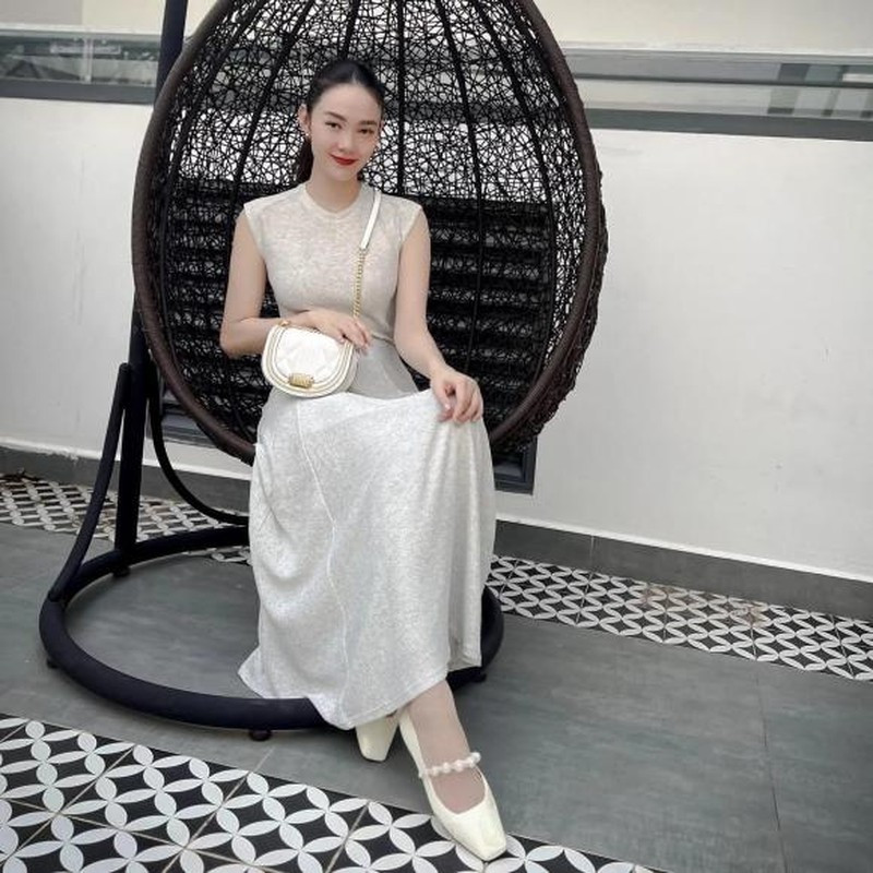 Sau đám cưới, Minh Hằng sống cùng chồng doanh nhân trong căn biệt thự sang trọng có giá vài chục tỷ ở TP HCM.