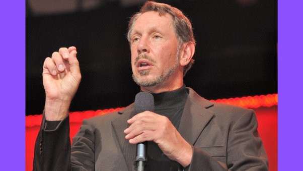 Tỷ phú Larry Ellison - nhà sáng lập Tập đoàn Oracle được nuôi dưỡng bởi dì và chú trong “một căn hộ chật chội ở khu trung lưu South Side”. Ảnh: Getty