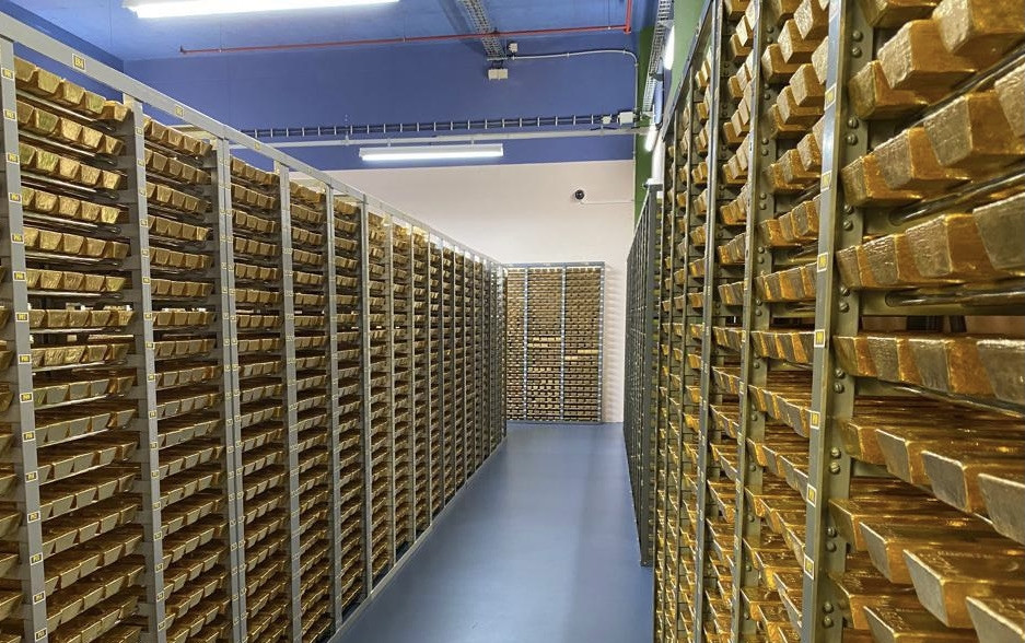 Nhiều thời điểm gặp khó khăn về tài chính, chính phủ Italy chưa có ý định bán vàng dự trữ. Ảnh: Getty