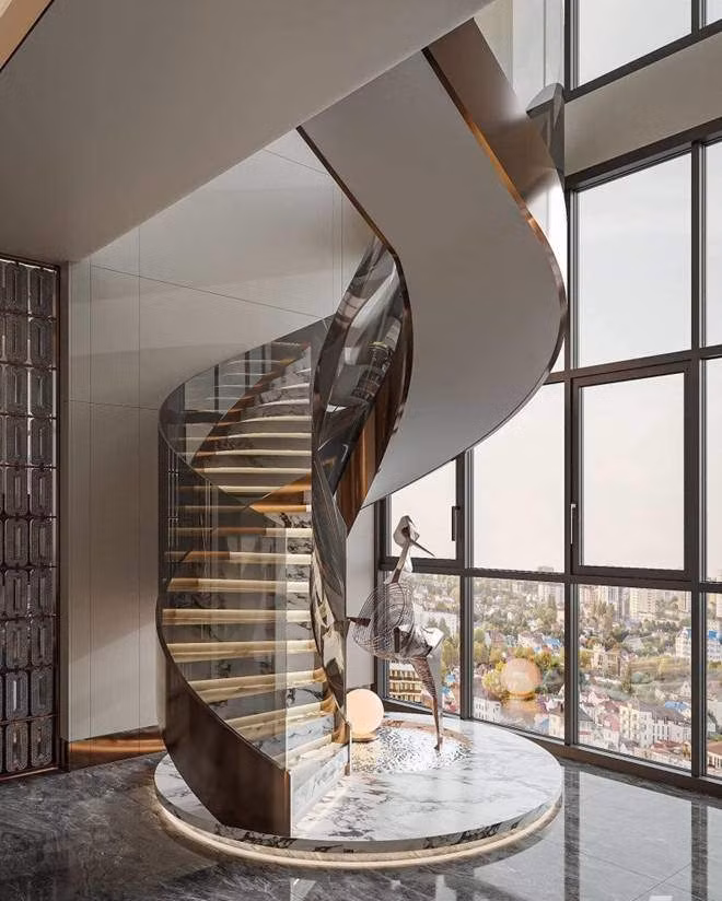 Cầu thang lên các phòng thiết kế tay vịn kính cường lực và bậc thang phủ đá cao cấp, khiến không gian trở nên xa hoa, tráng lệ. Ảnh: FB Hằng Túi