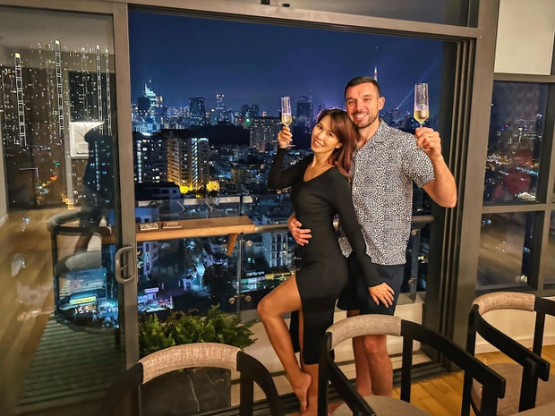 Với vị trí đắc địa tại "khu đất kim cương" quận 1, từ nhà của siêu mẫu Hà Anh có thể dễ dàng ngắm trọn thành phố phồn hoa từ trên cao.