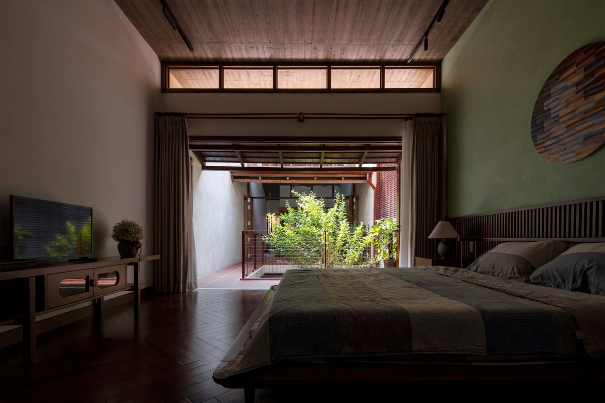 Sự sắp xếp này giúp thông gió xuyên phòng và giảm tiếng ồn trong các phòng ngủ. Ảnh: Hoang Le