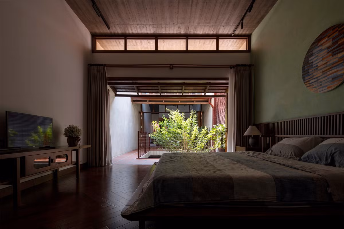 Sự sắp xếp này giúp thông gió xuyên phòng và giảm tiếng ồn trong các phòng ngủ. Ảnh: Hoang Le