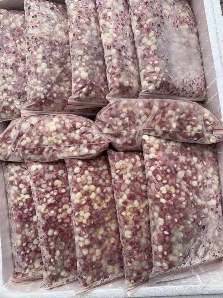 Trên chợ mạng, ngô nếp bung được nhiều người rao bán từ 60.000 - 80.000 đồng/kg. Ảnh: FB Dung Thùy