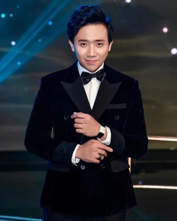 Cartier Tank Anglaise Diamond khoảng 1,3 tỷ đồng cũng góp mặt trong bộ sưu tập của đạo diễn phim "Mai".