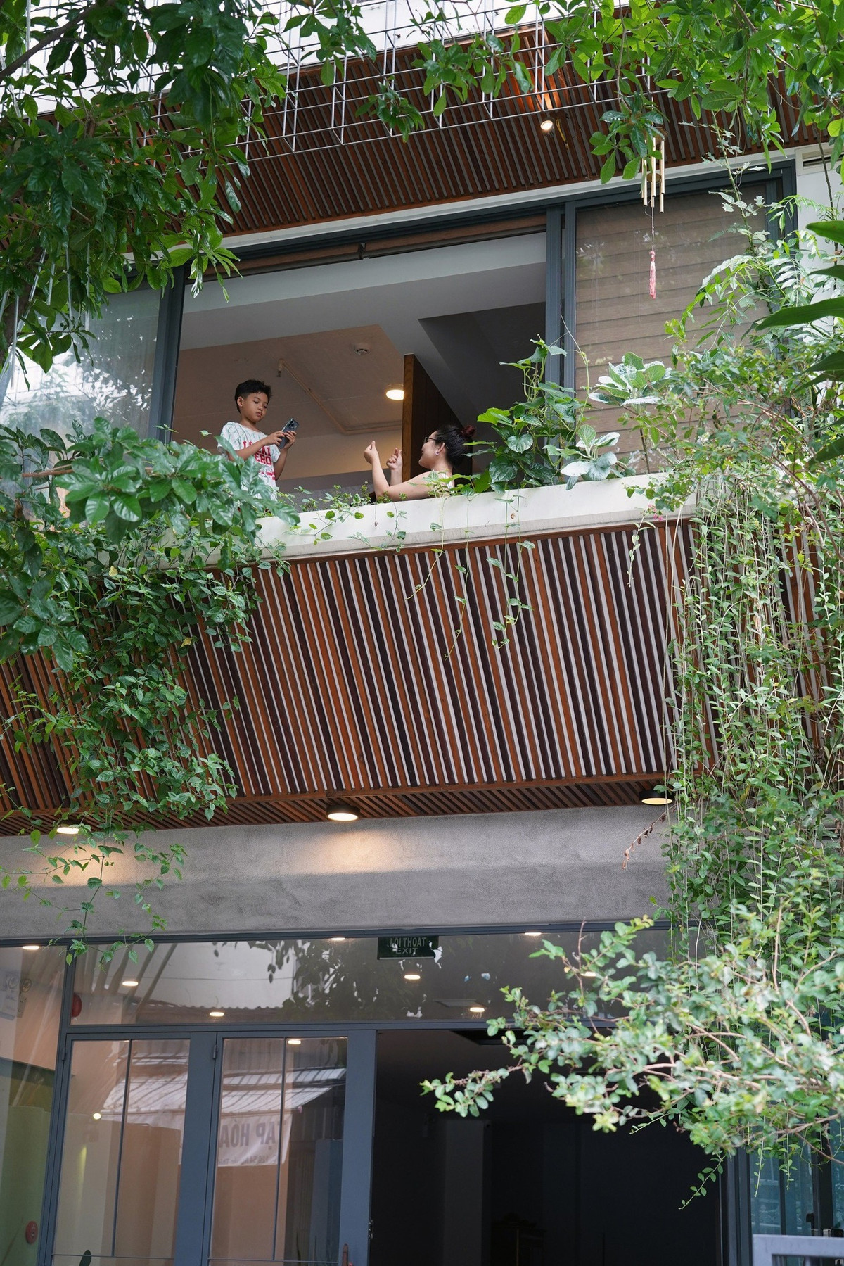 Tất cả gắn kết với nhau, giúp con người có thêm trải nghiệm với thiên nhiên, thư giãn và cân bằng sau một ngày làm việc vất vả. Ảnh: Ladesignstudio