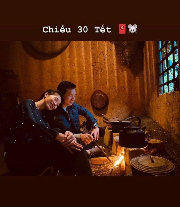 Hình ảnh lạng mãn và bình dị của hai vợ chồng Shark Hưng khiến nhiều người ngưỡng mộ, xuýt xoa.