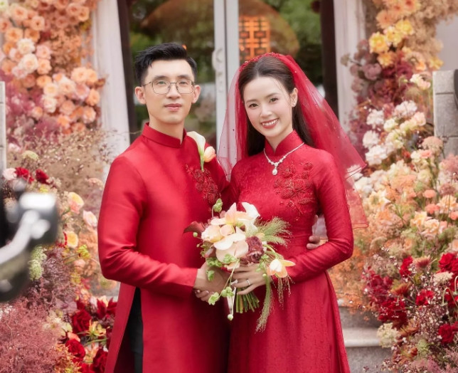 Midu và Minh Đạt được cho là rất xứng đôi vừa lứa. Trong khi thiếu gia Minh Đạt là một doanh nhân thành đạt, giàu có thì Midu cũng là "phú bà" Vbiz sở hữu khối tài sản "không phải dạng vừa". Ảnh: GiadinhVietNam