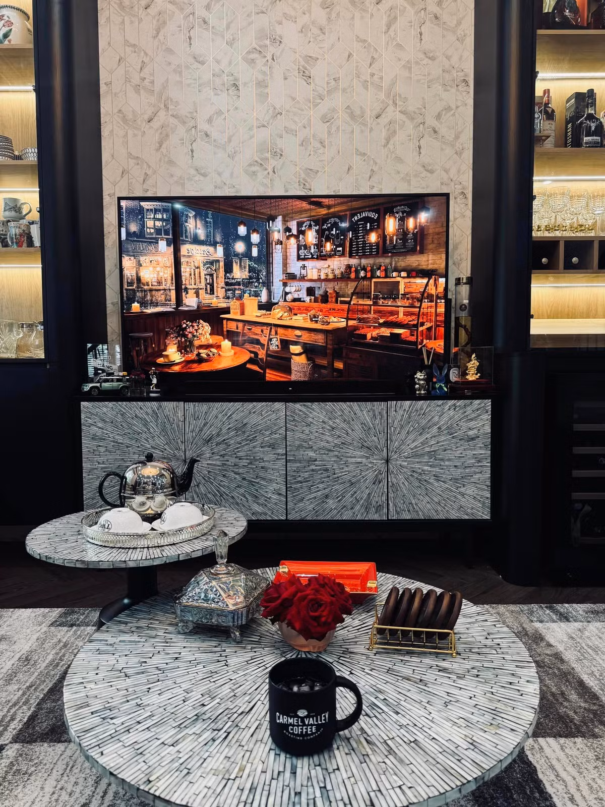 Trên trang cá nhân, hot mom Hằng Túi vừa chia sẻ một cuối tuần tại gia, qua đó hé lộ không gian sống hiện tại khiến dân tình choáng ngợp.