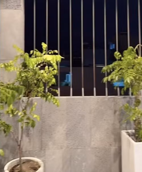 Sân thượng trở thành không gian thư giãn lý tưởng.