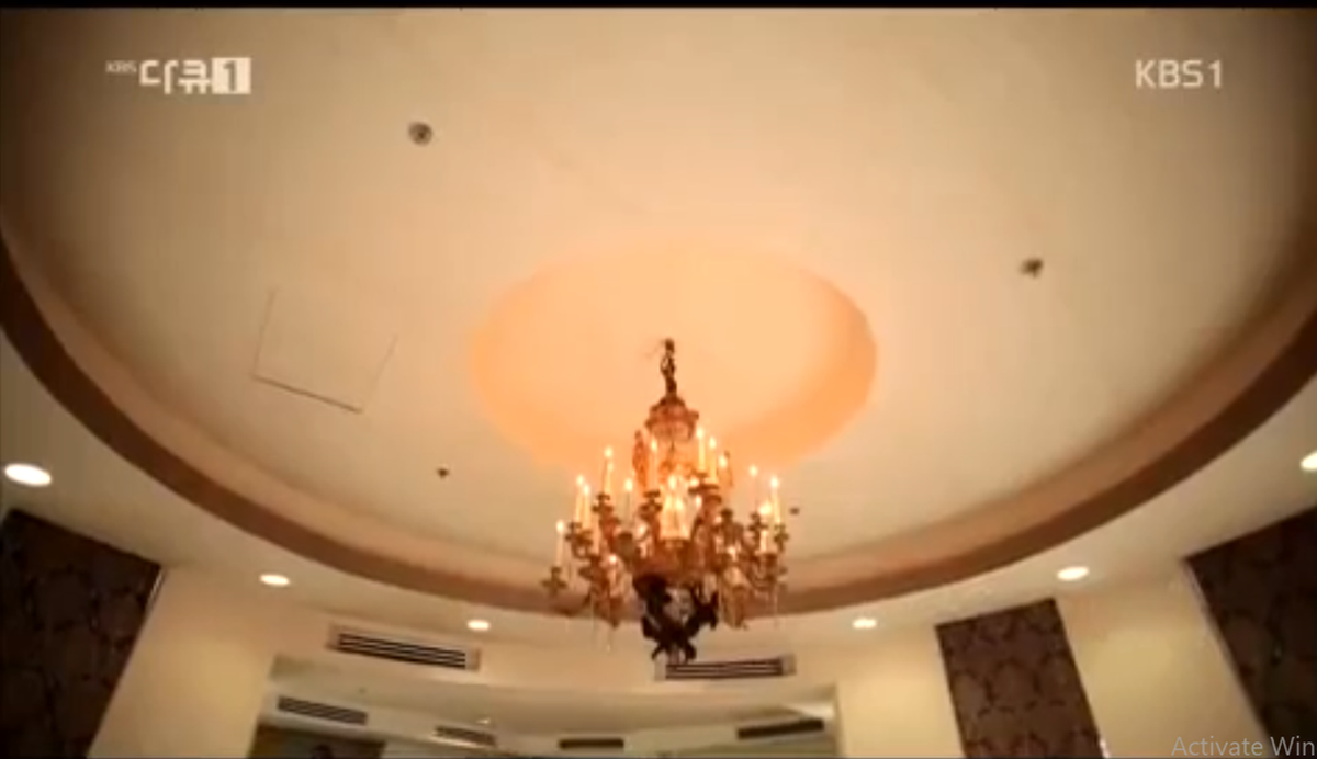 Đài truyền hình KBS Hàn Quốc từng phát sóng phóng sự về tư gia nhà chồng Tăng Thanh Hà. Qua đó, khán giả phần nào thấy được những hình ảnh bên trong căn biệt thự. Ảnh: KBS