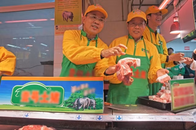 Tiandi No.1 Beverage với sản phẩm đồ uống giấm là một trong những thành tựu để đời của Trần Sinh. Thương hiệu nhanh chóng nổi tiếng và mở ra một hành trình mới cho Trần Sinh. Sau đó, ông tiếp tục bắt đầu những dự án mới trong kinh doanh, đó là thương hiệu thịt lợn "Yihao Tuzhu".