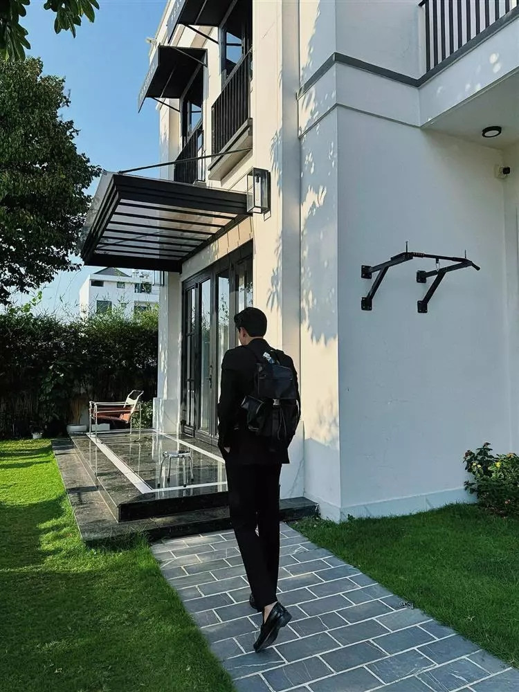 Một góc khác bên trong căn biệt thự của Quốc Trường. Nguồn ảnh: FBNV