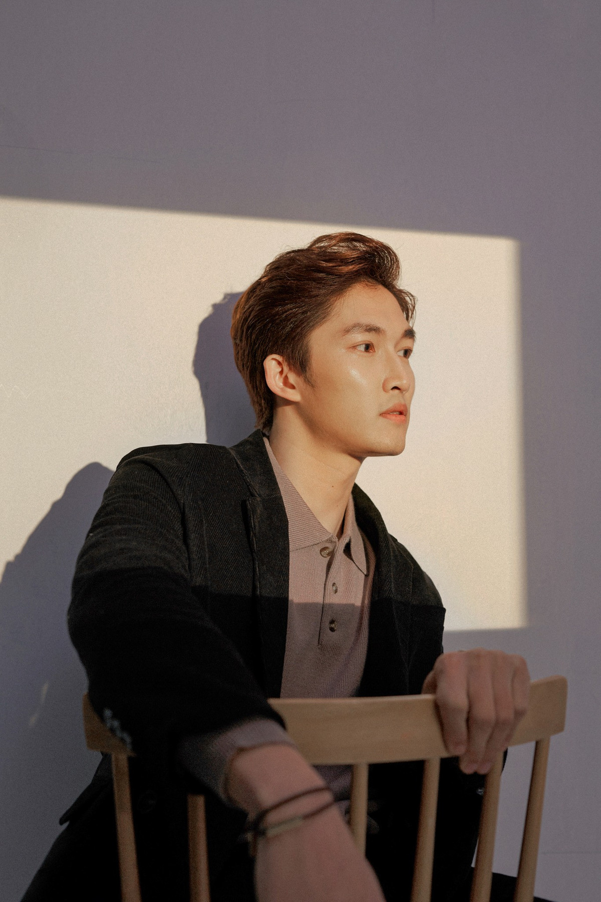 Hiện tại, Đình Tú là một trong những diễn viên trẻ được nhận xét có nhiều triển vọng của phim truyền hình Việt. Trên phim, nam diễn viên hóa thân vào nhiều dạng vai diễn khác nhau từ công tử nhà giàu tới chàng trai nông thôn con nhà nghèo. Ở dạng vai diễn nào, Đình Tú cũng cho thấy sự linh hoạt, chân thật trong diễn xuất.