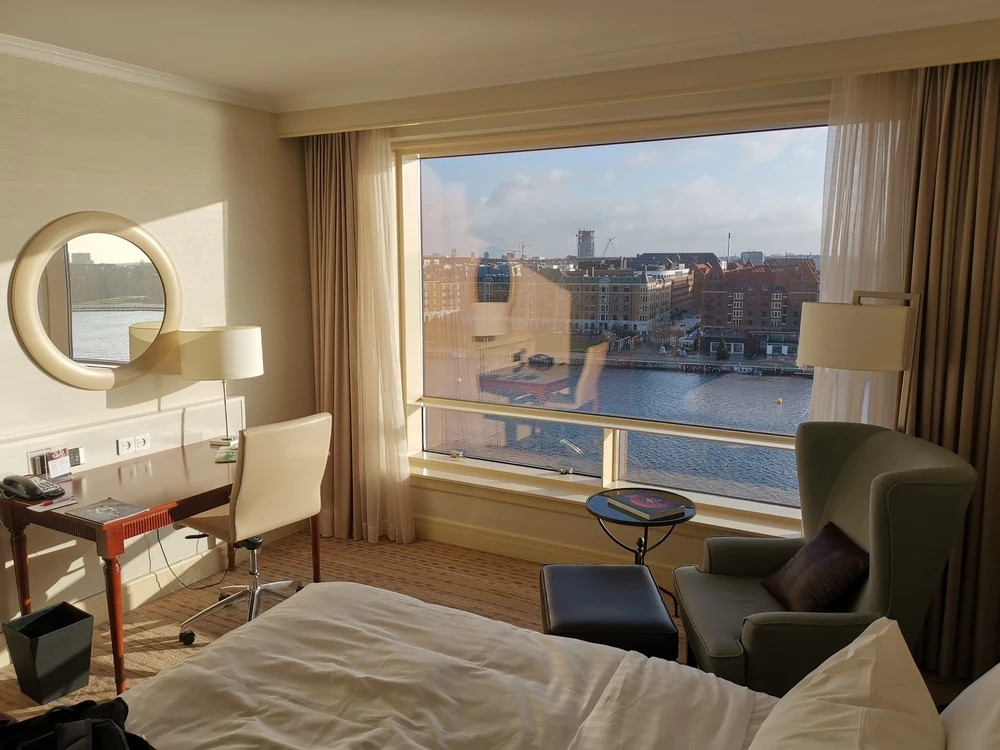 Do đó, tiếp viên hàng không thực sự thích ở lại chỗ ở và nghỉ ngơi thay vì đi tham quan.