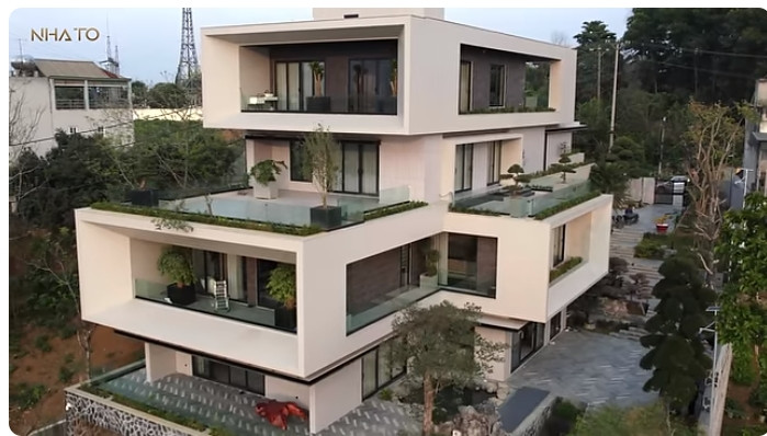 Ước tính chi phí xây dựng và hoàn thiện căn biệt thự (không tính đất) vào khoảng 1,5 - 2 tỷ USD (từ 35 - 46 tỷ đồng). Nguồn ảnh: chụp màn hình NhaTo
