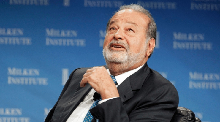 Carlos Slim sở hữu América Móvil, công ty viễn thông di động lớn nhất Mỹ Latinh. Người giàu nhất Mexico cũng sở hữu cổ phần trong các công ty xây dựng, hàng tiêu dùng, khai thác mỏ và bất động sản của Mexico. Trước đây, ông nắm giữ 17% cổ phần của The New York Times. Ảnh: Forbes