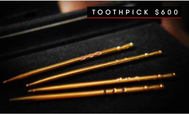 Có đại gia còn chi tới 600 USD (tương đương hơn 14 tỷ VNĐ) cho chiếc tăm xỉa răng vàng. Nguồn ảnh: Getty