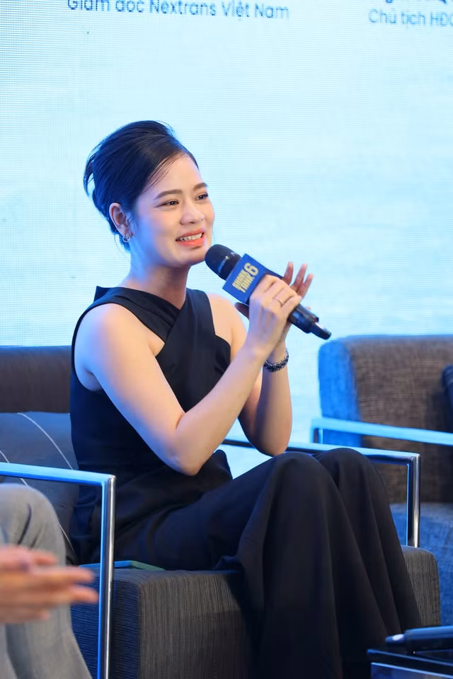 Bà Lê Hàn Tuệ Lâm – Giám đốc đại diện Quỹ đầu tư Nextrans tại Việt Nam, được nhiều người biết đến khi xuất hiện tại chương trình Shark Tank Việt Nam mùa 6 với vai trò nhà đầu tư. Ảnh: Facebook