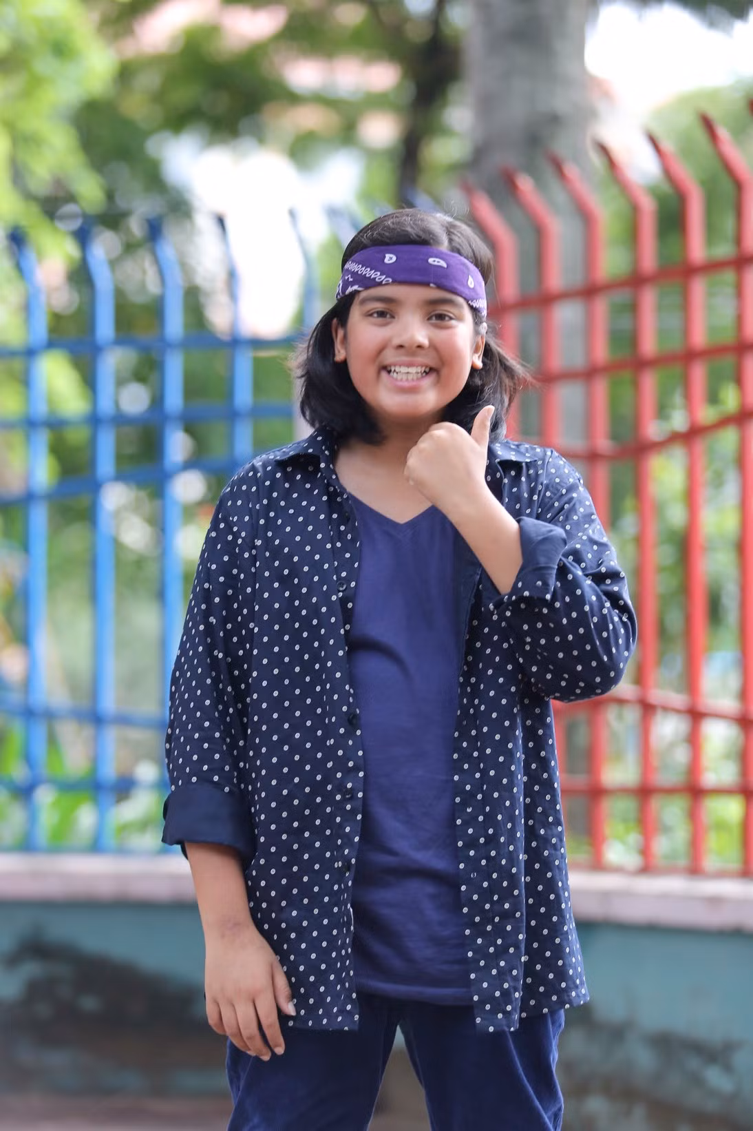 Cậu bé Jayden Trinh Jesudhass (sinh ngày 11/10/2004 tại New Zealand) có khả năng chơi được rất nhiều nhạc cụ. Jayden bắt đầu chơi nhạc từ năm 5 tuổi và 2 năm sau đã sáng tác bản nhạc đầu tiên. Jayden rất hồn nhiên, hay giúp đỡ người khác, nhưng ở cuộc sống đời thường em thích có những góc riêng, khoảng lặng cho bản thân. Bởi vậy trong khi các bạn vui vẻ thì Jayden thường hay ngồi một góc để “suy nghĩ” và dễ sáng tác.