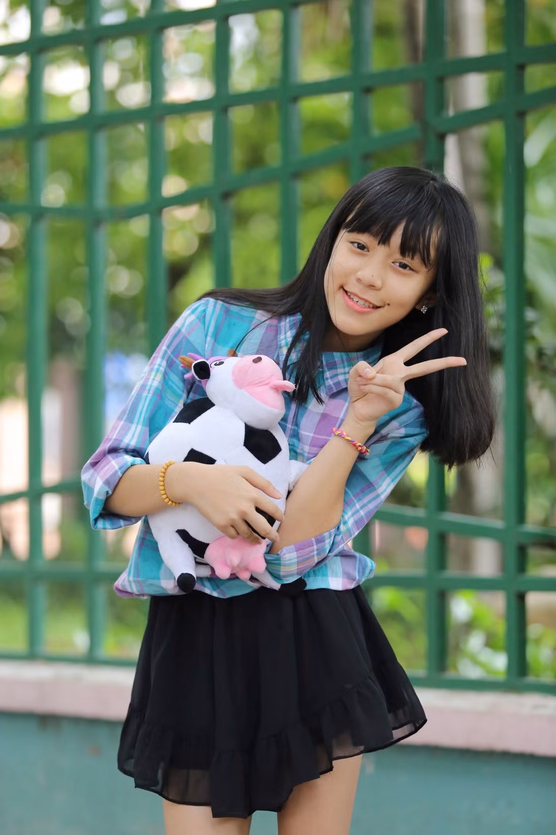 Cô bé vui vẻ, hòa đồng và hay “nhí nhố” Nguyễn Mai Thùy Anh sinh ngày 22/12/2003, đang sống tại Hà Nội. Tài lẻ của Thùy Anh là nấu ăn rất ngon, biết làm bánh, làm mứt và hay chia sẻ “thành quả” của mình trên mạng xã hội. “Mục tiêu” của em là nấu ăn ngon hơn mẹ. Ước mơ tương lai của Khánh Linh là vừa làm ca sĩ, vừa kinh doanh một tiệm bánh nhỏ được nhiều người yêu thích.