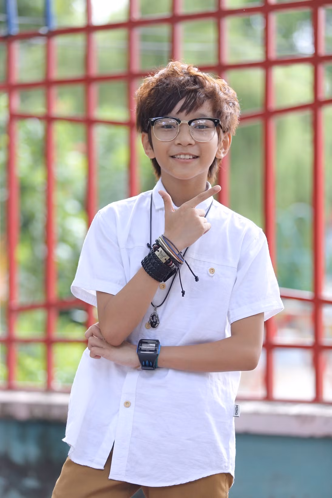 Cậu bé đa tài Cao Minh Thiên Tùng (sinh ngày 03/07/2004 tại Hà Nội) vừa biết beatbox, vừa biết nhảy và còn hát hay. Thiên Tùng là một người khá kỹ tính trong sinh hoạt lẫn ăn uống như “quần áo này phải đi với giày này, chỉ thích ăn những gì mình thích” theo lời mẹ em kể.