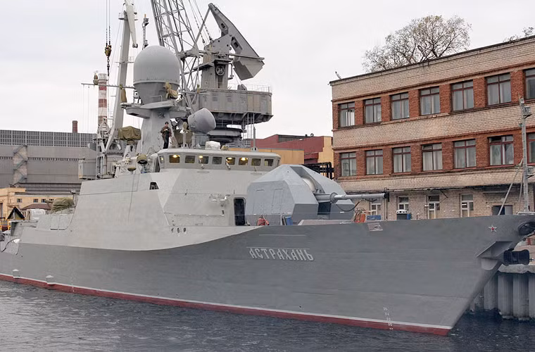 Các tàu chiến Buyan-M Project 21631 có lượng giãn nước toàn tải 949 tấn, dài 75m, rộng 11m, cao 6,57m, mớn nước 2,5m, thủy thủ đoàn gồm 52 người.