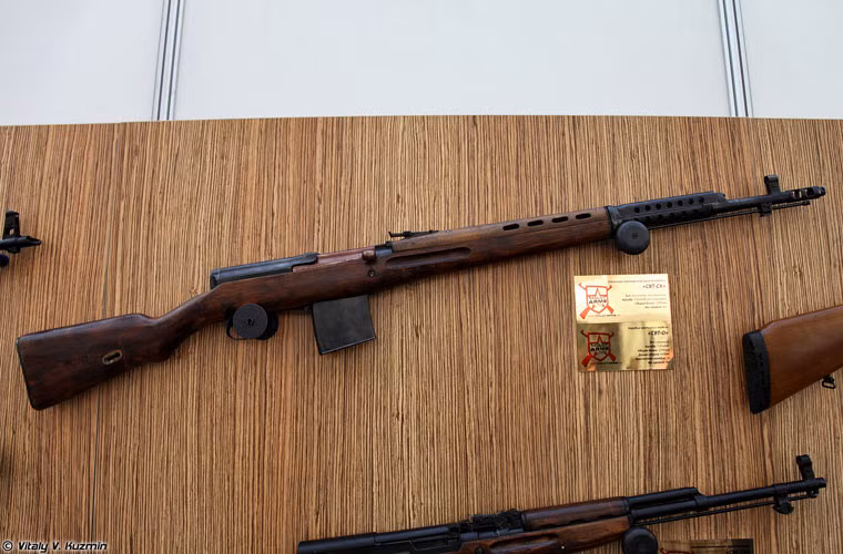 Súng carbine SVT-O dùng đạn cỡ 7,62x54R.