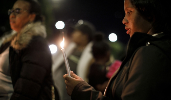 Vào năm 1992, cư dân khu phố nơi Harlins sinh sống đã đổ xuống đường phố bày tỏ sự phẫn nộ. Họ tức giận với tình trạng phân biệt chủng tộc ở đây. Ảnh: PF.