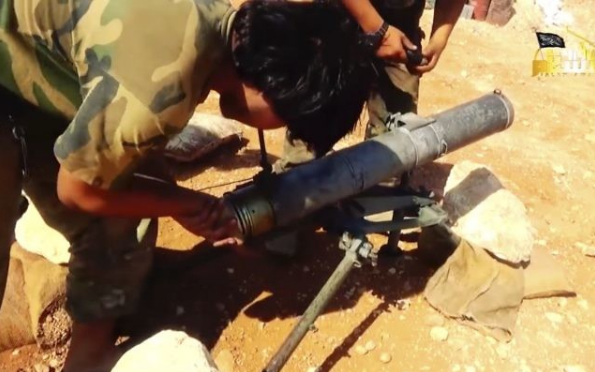 Một số lượng lớn tên lửa, đạn pháo, hơn 200 máy bay không người lái cùng các loại vũ khí khác,...đã được đưa tới khu vực này. Ảnh: AP.