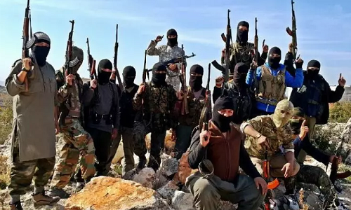 Theo Al Masdar News, cuối tuần qua, phiến quân TIP đã điều động lực lượng tiếp viện đến khu vực Đông Bắc Latakia và đồng bằng al-Ghaab phía nam tỉnh Idlib nhằm đối phó với chiến dịch quân sự sắp tới của Quân đội Syria. Ảnh: ER.