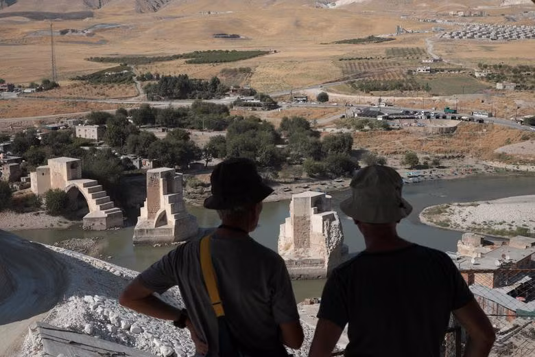 Dot nhap thi tran 12.000 nam tuoi sap bi pha o TNK-Hinh-8