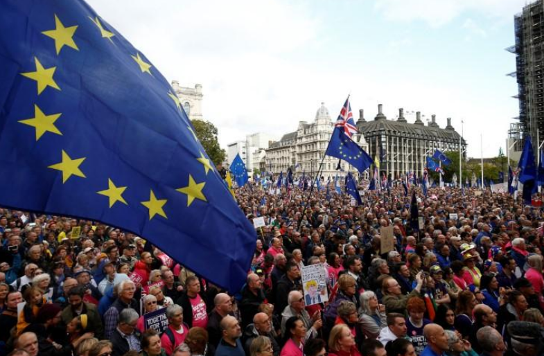 Trong khi đó, các Bộ trưởng Anh khẳng định nước này sẽ rời khỏi EU vào ngày 31/10 tới.