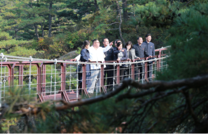 Ngoài ra, bà Ri cũng không xuất hiện bên cạnh nhà lãnh đạo Triều Tiên Kim Jong-un trong các sự kiện 4 tháng qua, làm dấy lên nhiều đồn đoán. Ảnh: NK News.