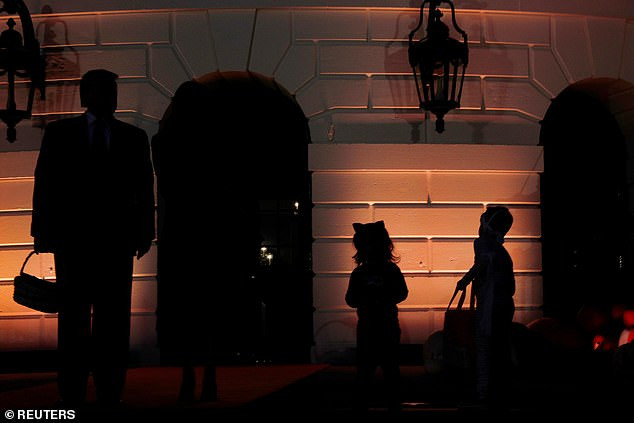 Nha Trang cua Tong thong Trump hoa “ma mi” dip Halloween 2019-Hinh-13