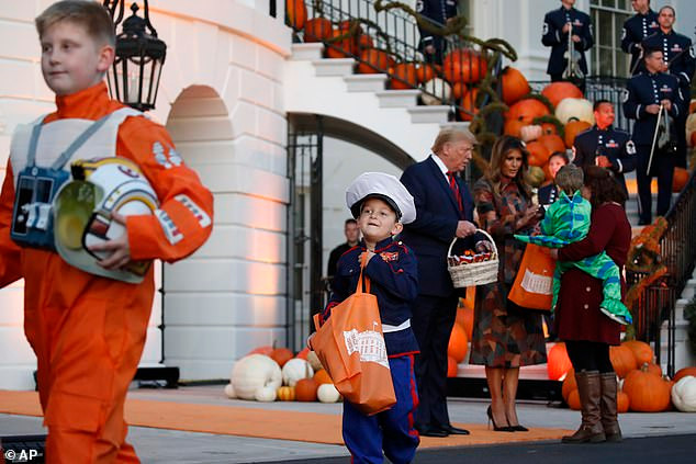 Nha Trang cua Tong thong Trump hoa “ma mi” dip Halloween 2019-Hinh-5