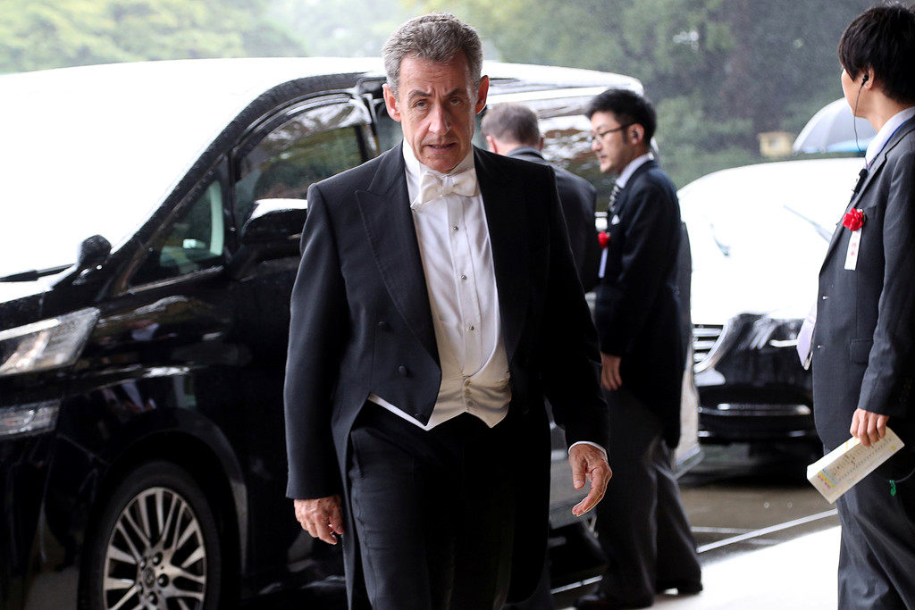 Cựu tổng thống Pháp Nicolas Sarkozy cũng được mời tham dự.