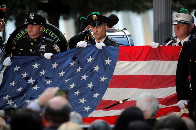 Nhiều hoạt động kỷ niệm 18 năm ngày xảy ra vụ khủng bố 11/9 kinh hoàng, vốn cướp đi sinh mạng gần 3.000 người và làm 6.000 người khác bị thương, đã diễn ra trên khắp nước Mỹ hôm 11/9/2019. Ảnh: Reuters.