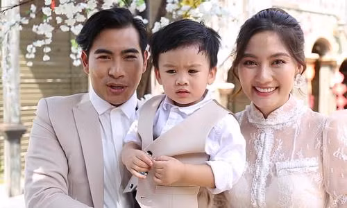 Căn hộ mới được Thanh Bình dành rất nhiều tâm huyết để tặng vợ Ngọc Lan và con trai. 