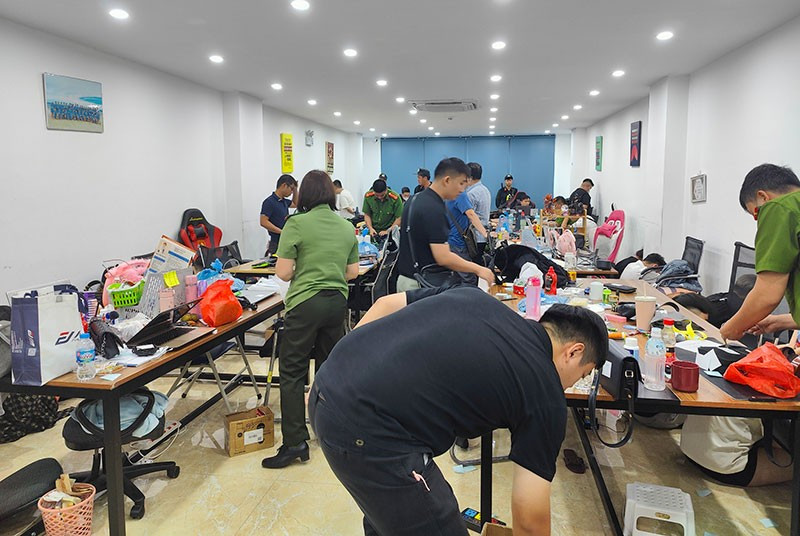 Bac Ninh: Khoi to 26 doi tuong gia danh “bac si” lua hon 8.000 nguoi