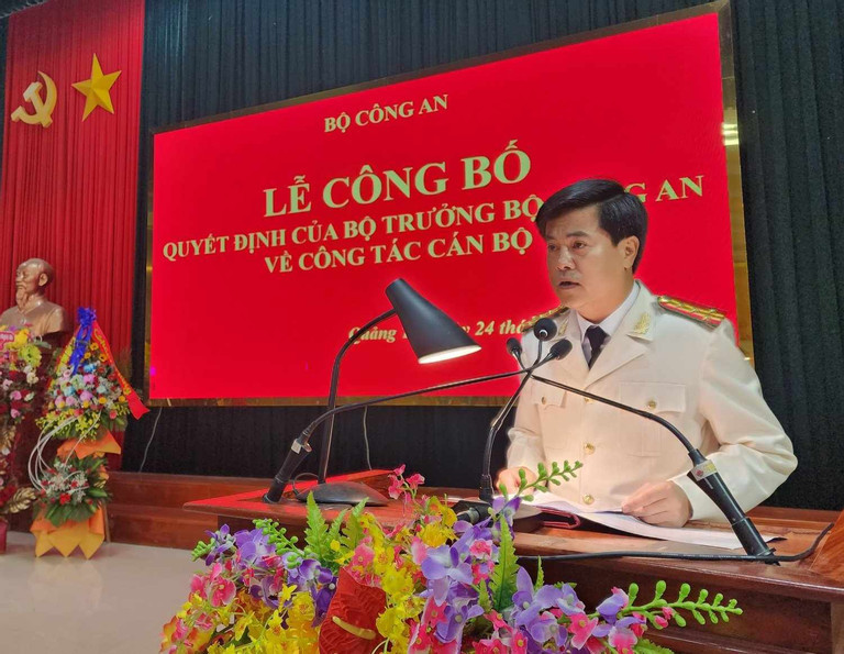 Ngày 24/11, tại Quảng Trị, Bộ Công an tổ chức lễ công bố các quyết định của Bộ trưởng Công an về công tác cán bộ. Tại buổi lễ, Trung tướng Lê Quốc Hùng, Thứ trưởng Bộ Công an đã trao quyết định điều động Đại tá Nguyễn Đức Hải (SN 1977, quê quán huyện Quỳnh Lưu, tỉnh Nghệ An), Phó Giám đốc Công an tỉnh Nghệ An đến nhận công tác và bổ nhiệm giữ chức vụ Giám đốc Công an tỉnh Quảng Trị.