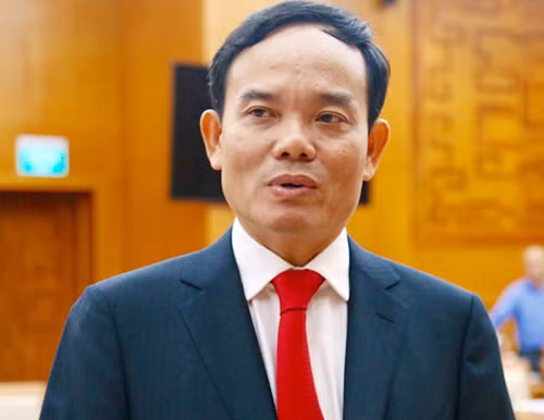 TPHCM co tan Pho bi thu Thuong truc thay ong Tat Thanh Cang