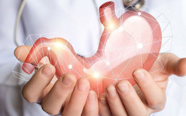 Đặc biệt, người có người thân trong gia đình bị ung thư đại trực tràng nên nội soi ở tuổi 40. Nếu nội soi không phát hiện polyp, viêm loét đại tràng và các tổn thương tiền ung thư khác, bạn vẫn nên nội soi định kỳ 3-5 năm một lần.