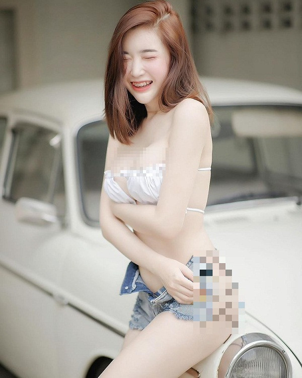 Quá nhiều chỉ trích, gạch đá nhắm vào cô nàng hot girl khi liên tục lên đồ phản cảm, thậm chí khiến người nhìn phải đỏ mặt quay đi.