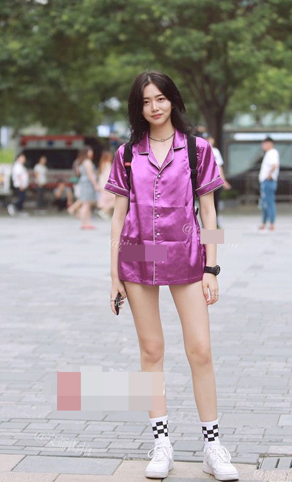 Lựa chọn quần áo là quyền và sở thích của cá nhân. Vậy nhưng, sử dụng trang phục như thế nào cho phù hợp, đúng lúc, đúng nơi, đúng chỗ chính là văn hóa, là tôn trọng bản thân và tôn trọng người khác.