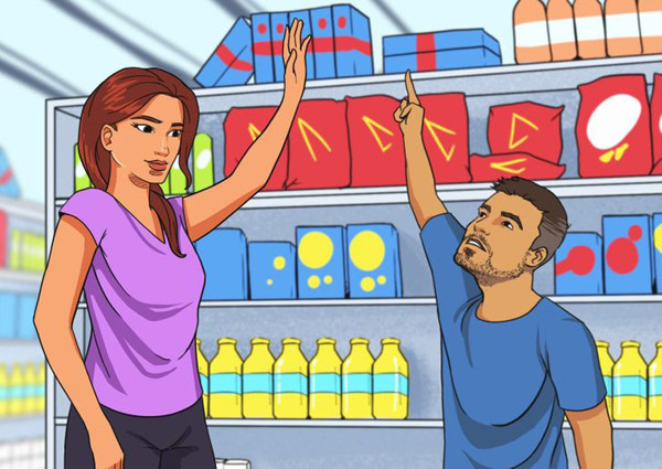 Luôn được “ưu ái” nhờ lấy đồ trên cao dù bạn đang rất bận.